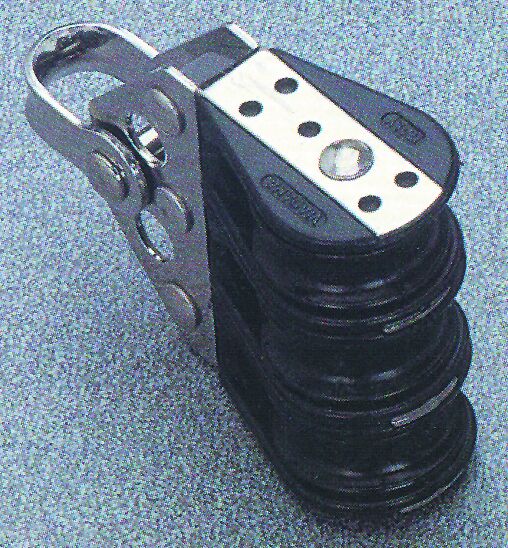 92489 Triple ball bearing block, 22mm Diam. 6mm