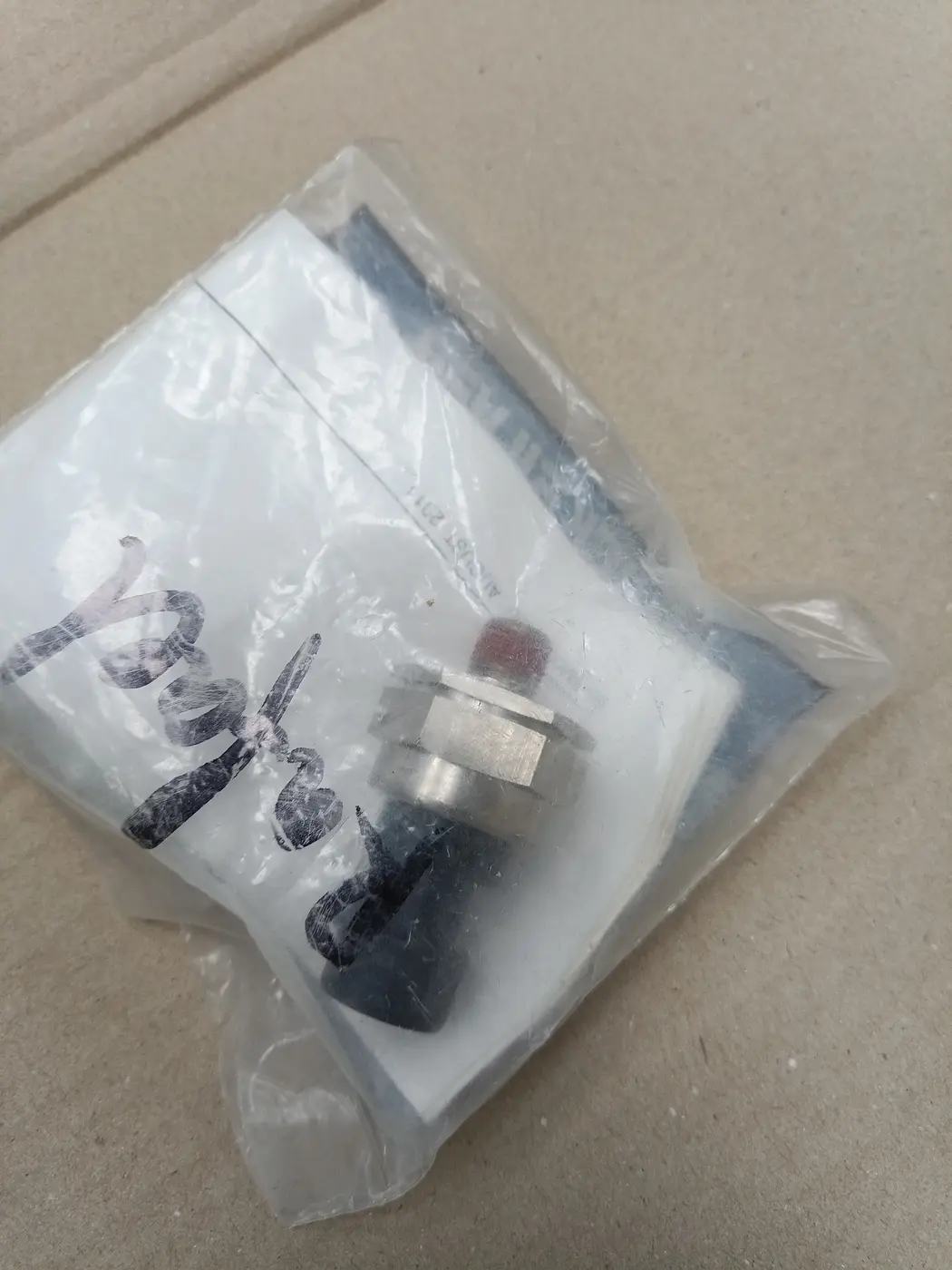 8M0059531 BLOCK WATER PRESR