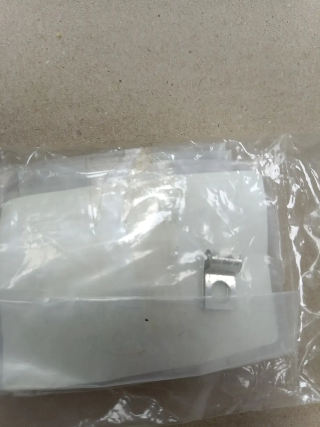 3F0-06915-0 CLAMP