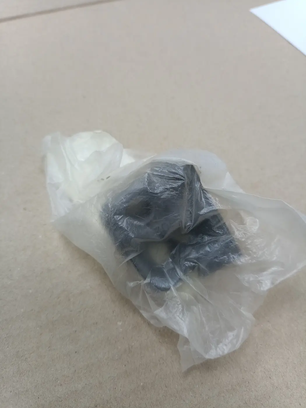 688-42725-02 GROMMET
