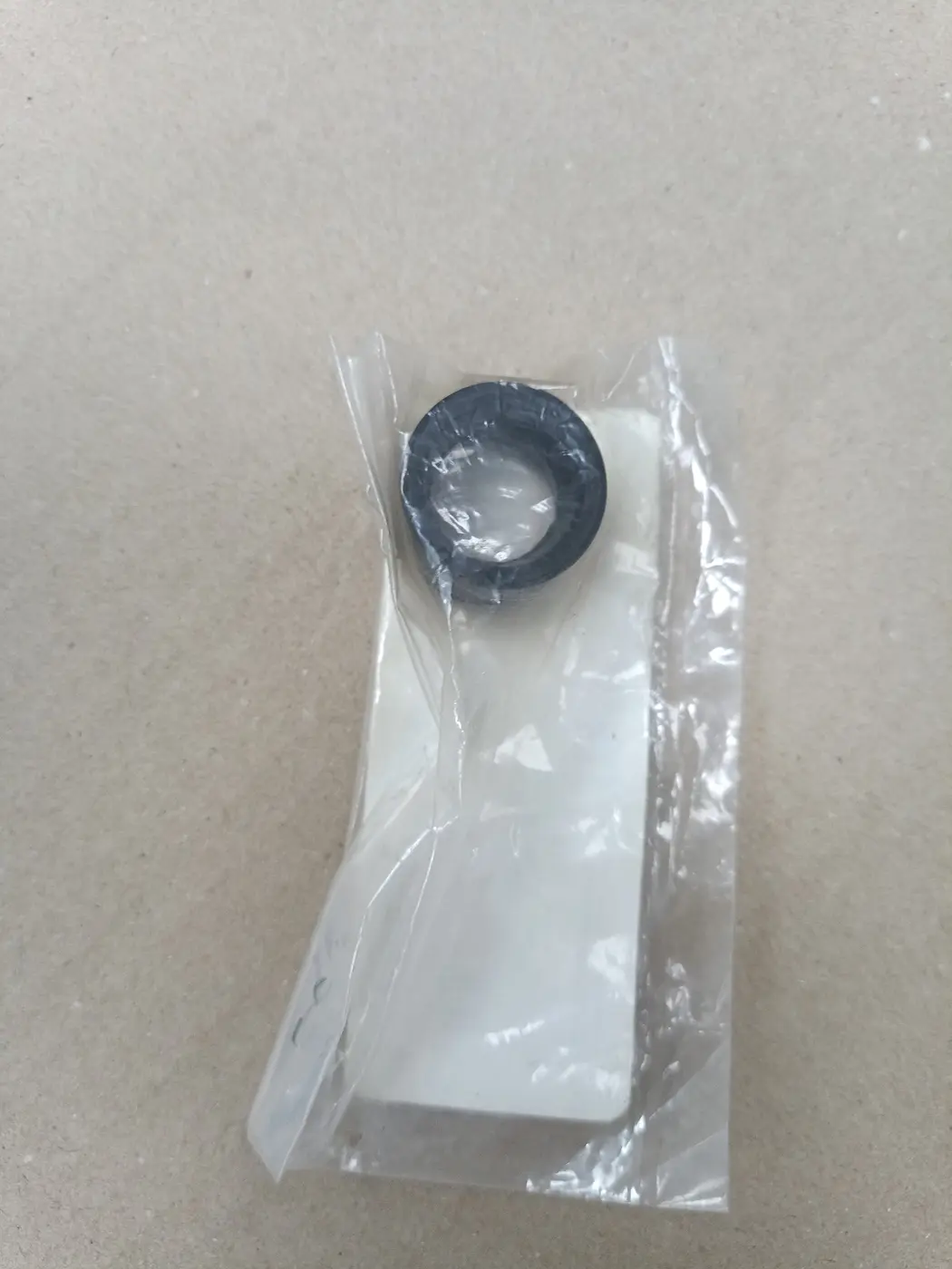 6E5-44365-01 DAMPER, WATER SEAL 1