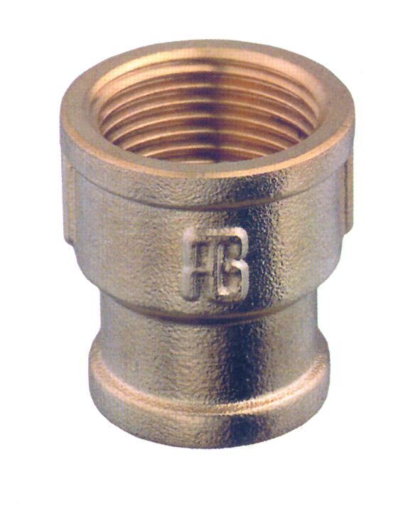 Straight Reducing Coupling, F-F, Brass 1/2'' - 3/4''